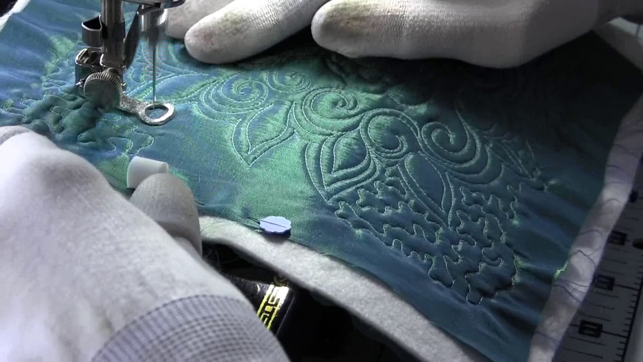 Free Motion Quilting with a Singer Featherweight 221 1 YouTube