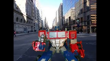 Transformers Combiner Wars: Optimus Prime vs. Motormaster
