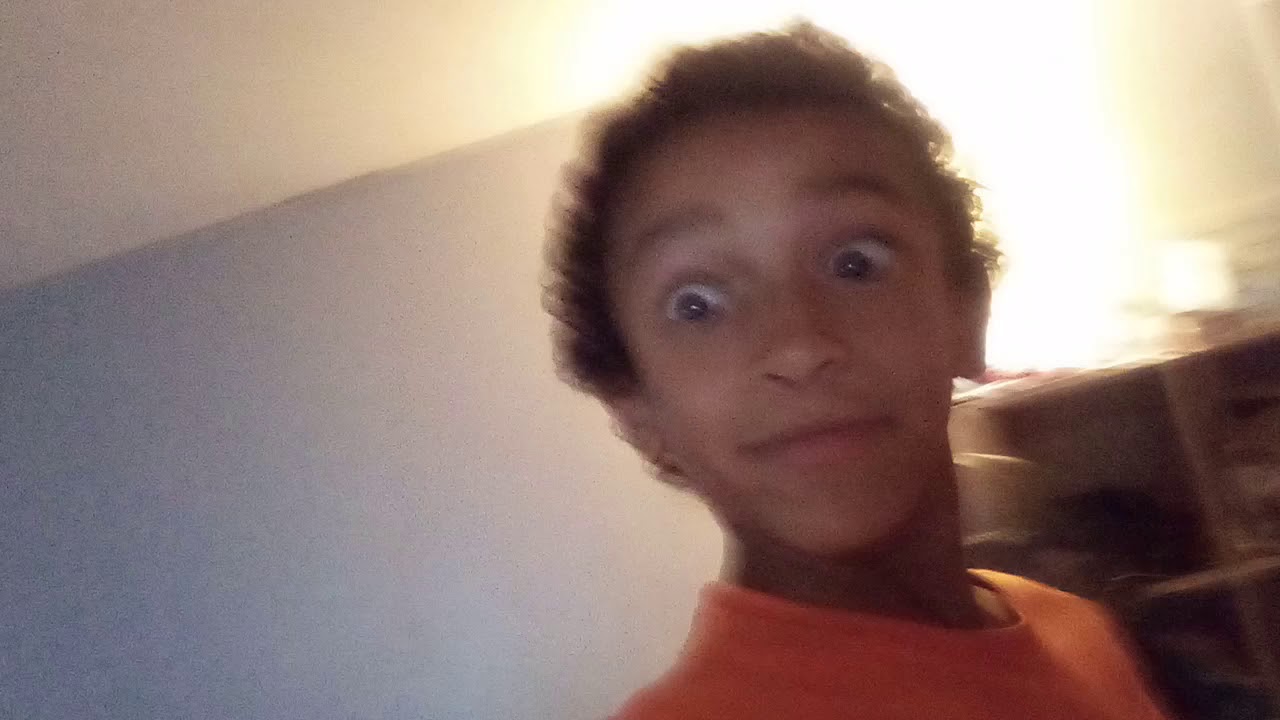 HI I am new my 1st video hope u like it 😅😅😅😋😋 - YouTube