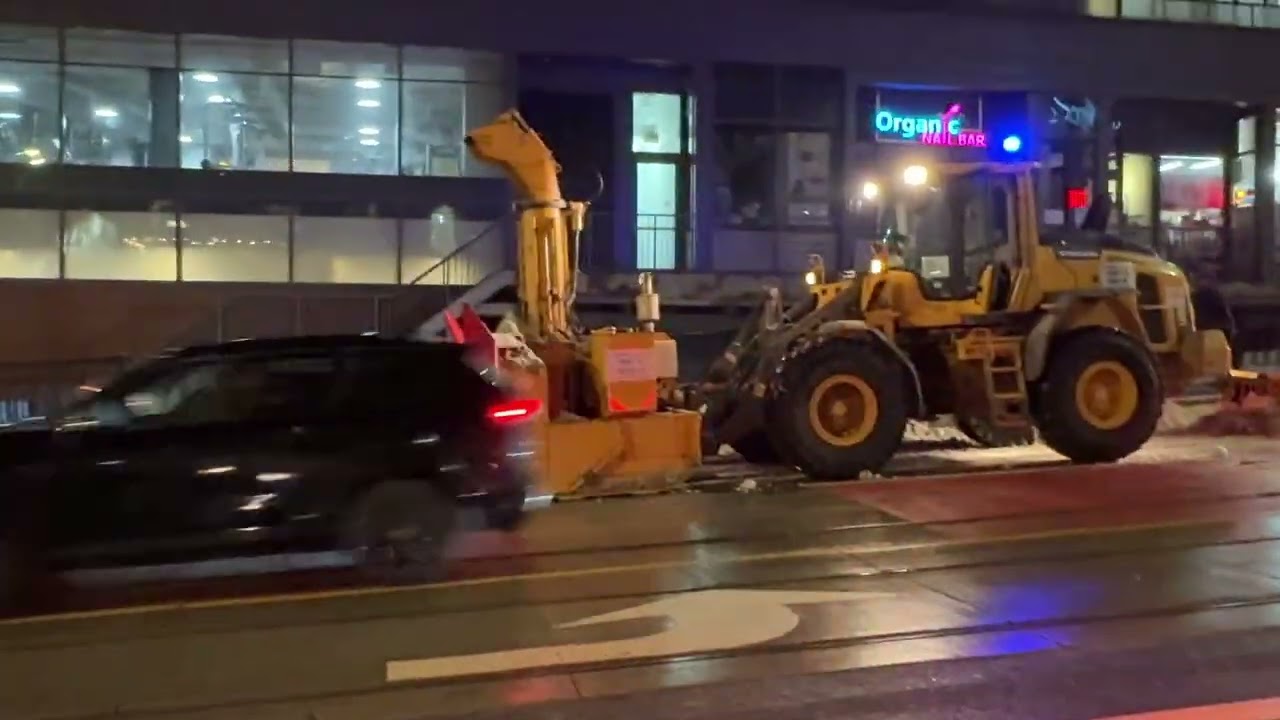 Toronto Night Snow Removal - Wheel Loaders - Dump Trucks - Skid Steers - Sidewalk Plows Feb 14, 2026