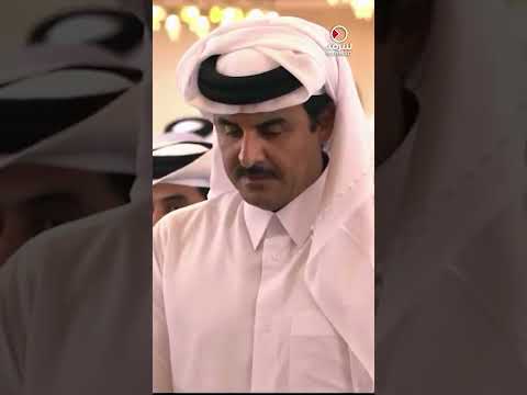 أمير قطر الشيخ تميم بن حمد يواسي شقيق شهيد الواجب الوطني بدر الدوسري