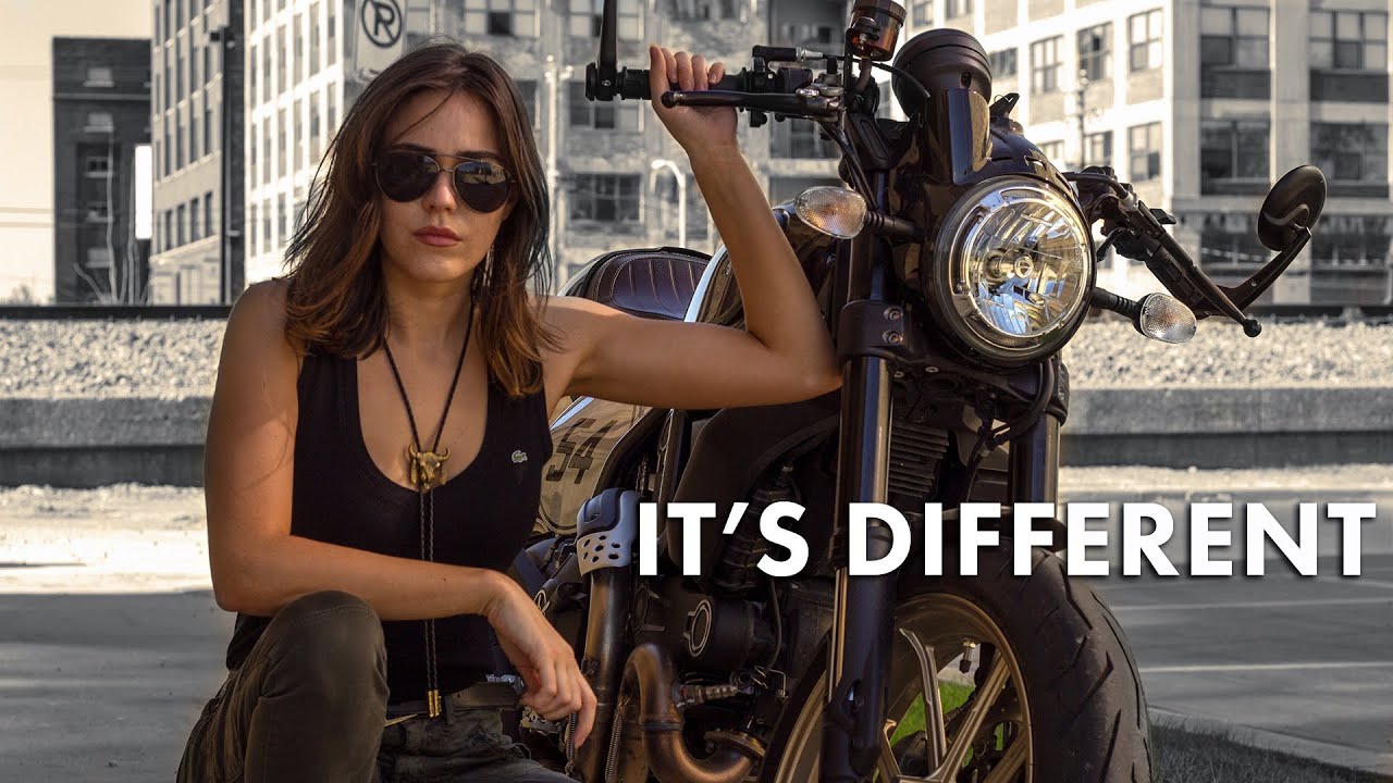 The difference between male and female motorcyclist.