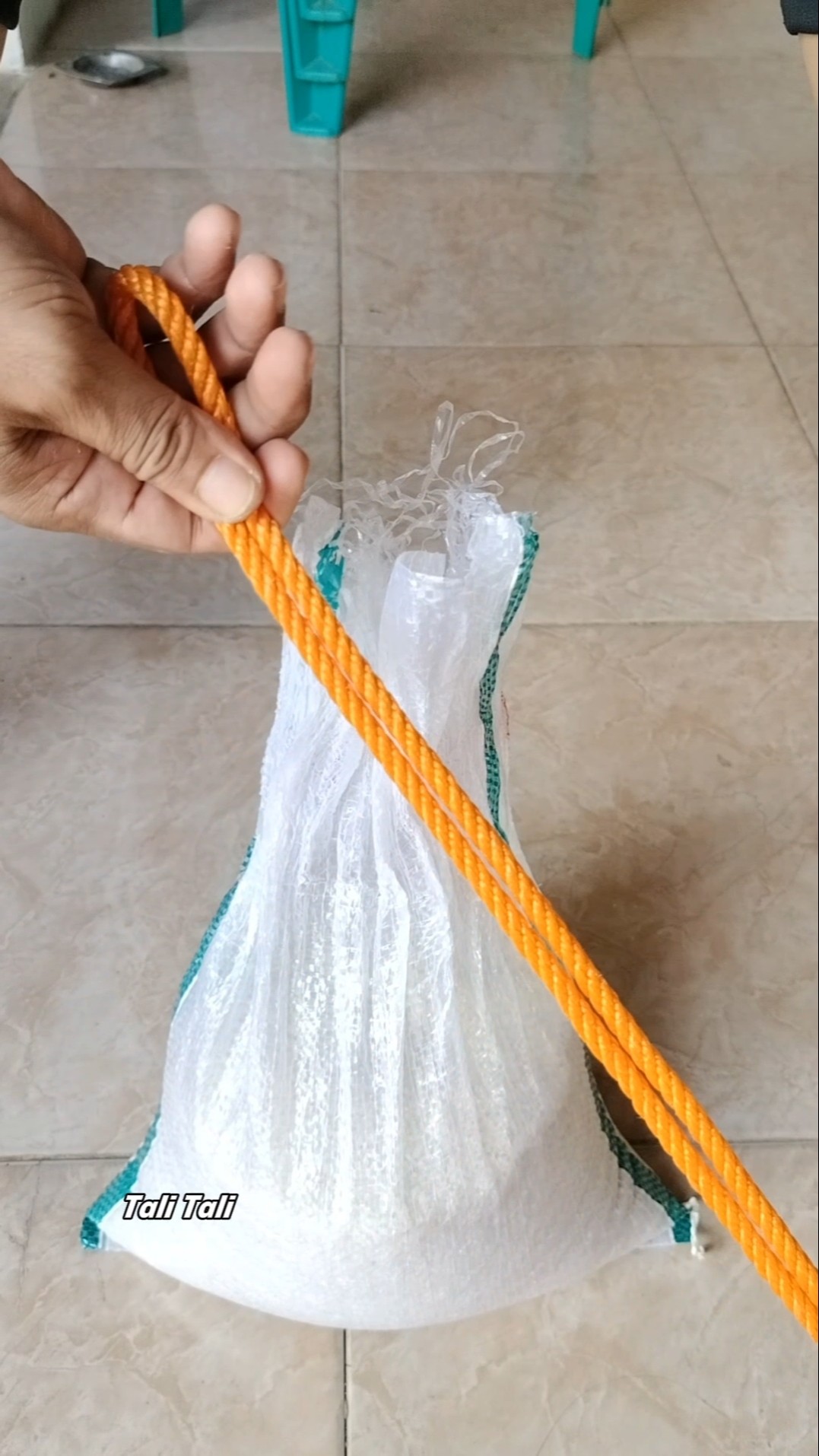 how to tie a rope to a sack #shorts #knot - YouTube