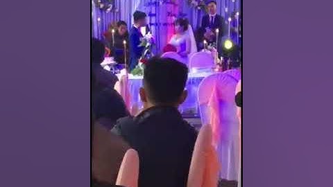 Ánh nắng của anh. Chú rể hát tặng cô dâu trong ngày cưới