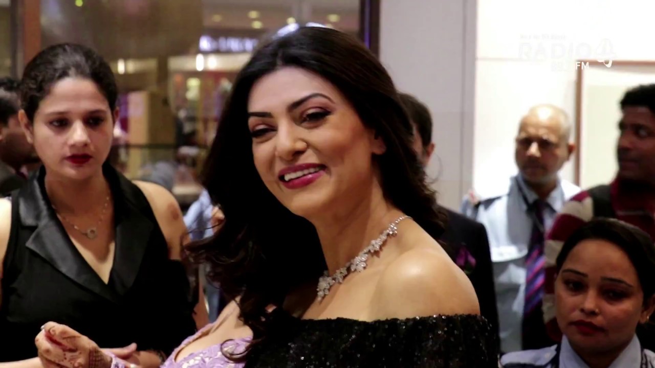 Sushmita Sen - Biography, Facts, Personal & Professional Life