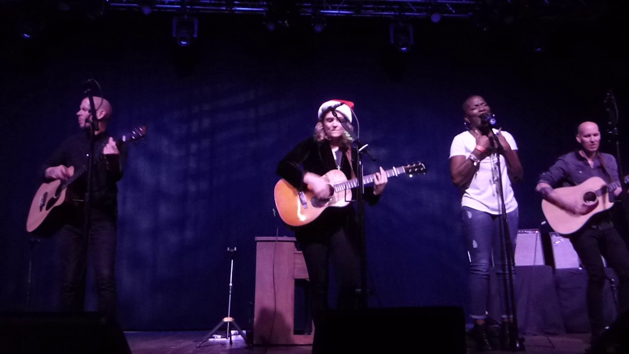 Brandi Carlile w/Janice Freeman The Story The Voice 12132017 Anaheim