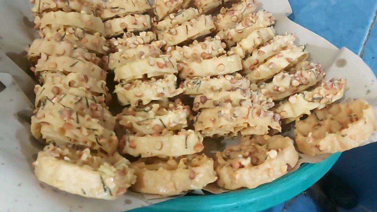 MEMBUAT REMPEYEK KEMBANG GOYANG RENYAH DAN GURIH