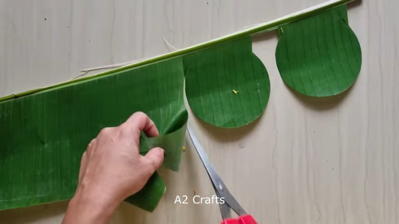 Add a Floral Touch to Your Banana Leaf Toran | Festive DIY Decoration New 🌿🌸