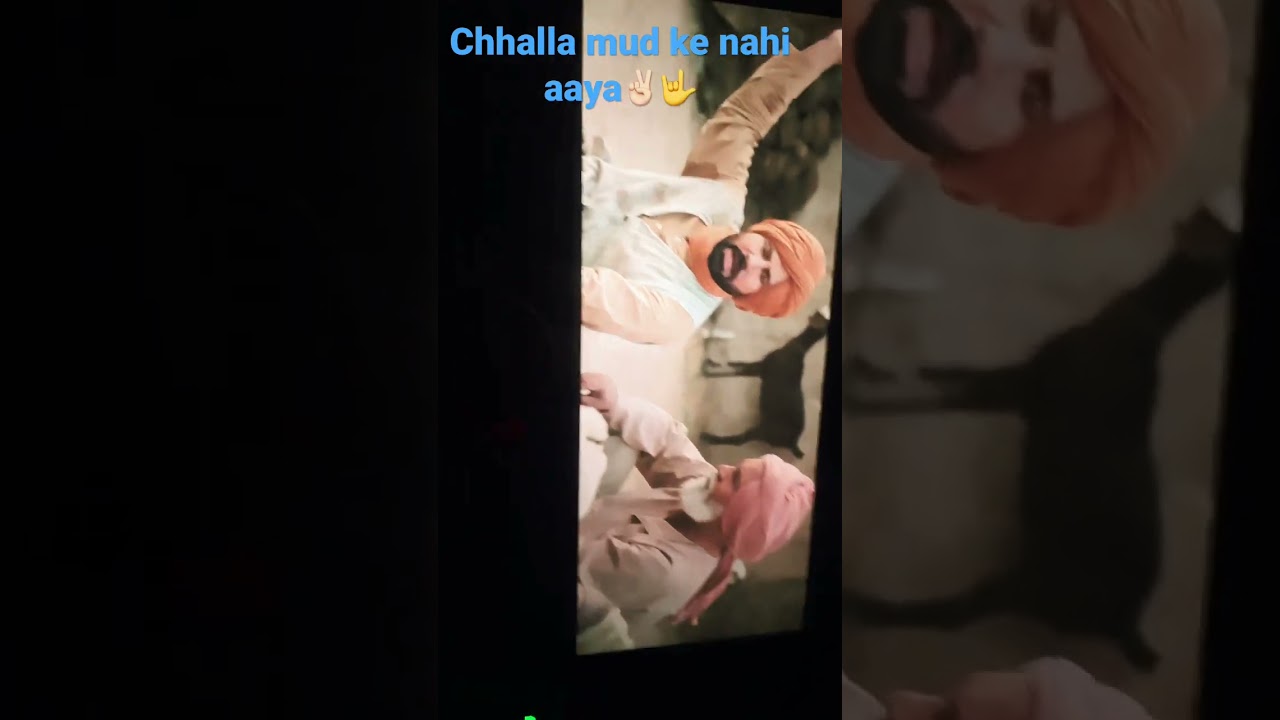 Watching movie chhalla mud ke nahi aaya🍿🎬#movie