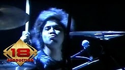 GIGI - Perdamaian  (Live Konser Medan 4 Mei 2008)  - Durasi: 4:15. 