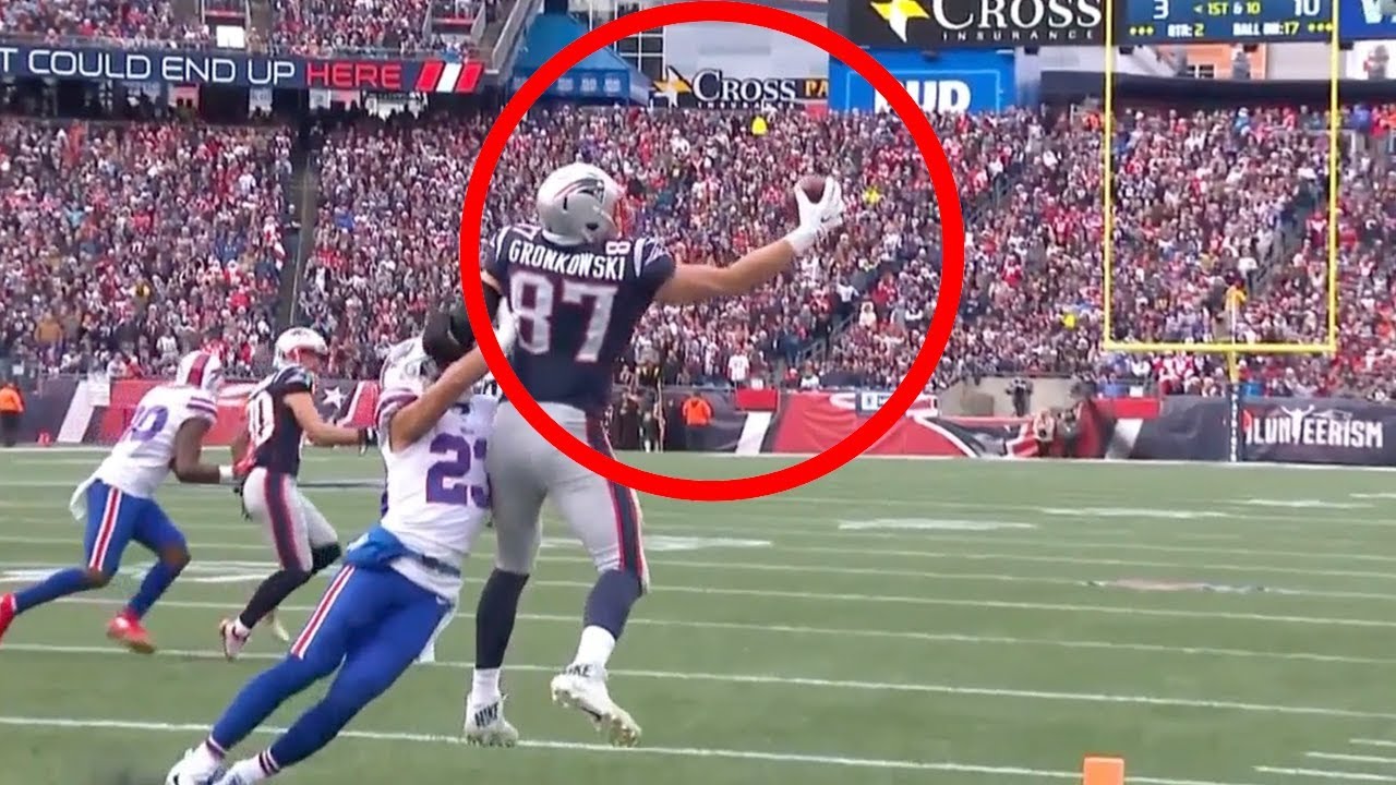 Gronkowski makes RIDICULOUS one-handed back-shoulder catch!