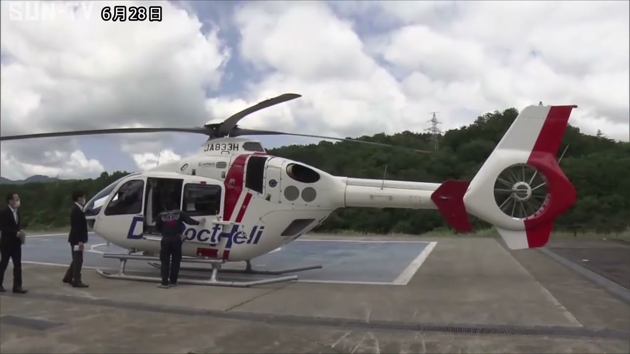 Hyogo Governor Saito Visits Toyooka Hospital Amid Ongoing Doctor