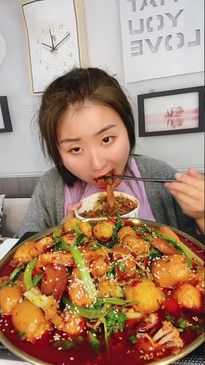 CUTE CHINA GIRL EATING FOOD MUKBANG #223 美女吃播