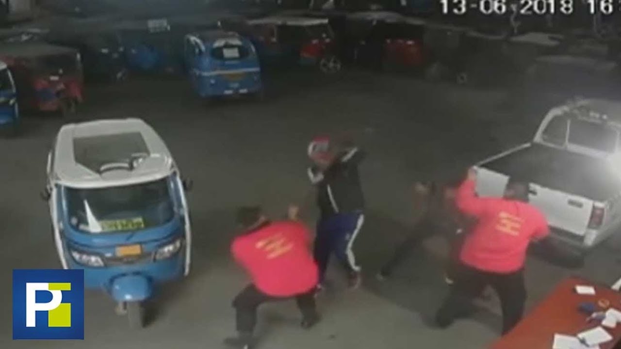 Captado en cámara: Le propinan golpiza a funcionarios públicos en Perú - YouTube