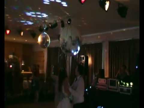partystyle exploding balloon.MP4