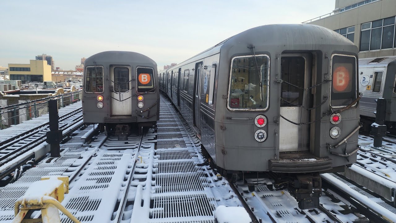 NYC Subway: Snowy Trains In Brooklyn & Queens!  - (Q), (B), (F), (G), (A), (C), (S)