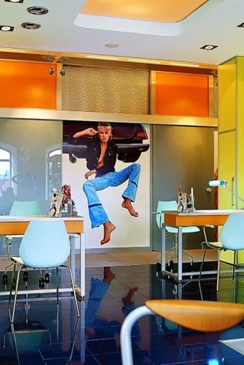 #172. Лучшие интерьеры - Студия загара и салон красоты в Москве (160 кв ...