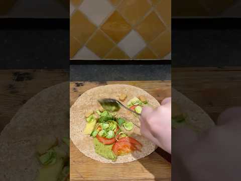 Avocado Chicken Wrap Shorts 