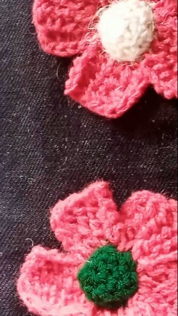 Handmaking Hand making flower #handmaking #diy #crafts #art #shorts - YouTube
