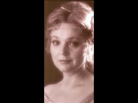 Ruhe Sanft- Mozart from Zaide sung by Nadine Sierra