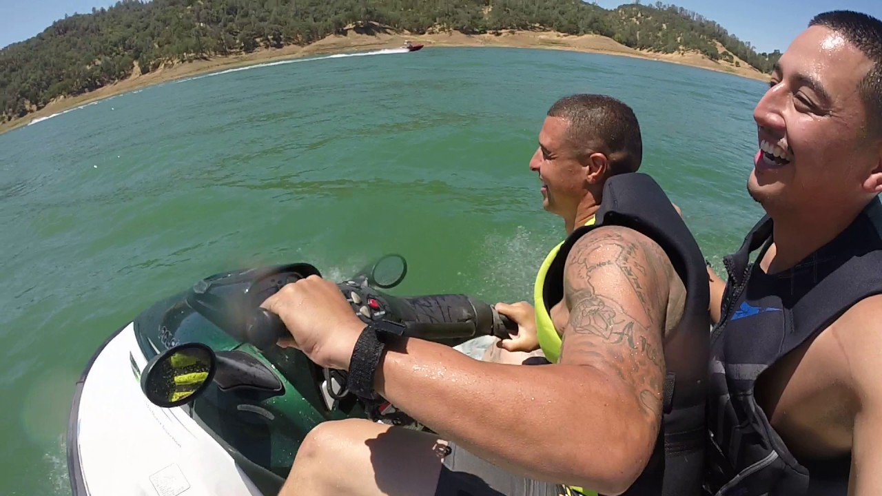 Family day at the lake July 2015 Jet Skiing/Boating YouTube
