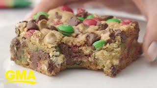 How to make M&M Christmas cookie bars l GMA Digital