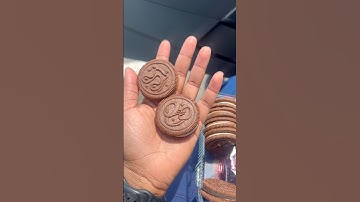 Reviewing Selena Gomez Signature Oreos 🍪👩🏾‍🍳#oreo #selenagomez #cookies #target #targetfinds