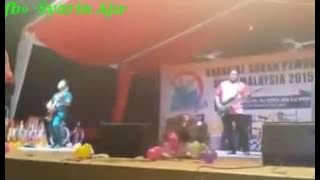 LELA~Sampai Bila ·live·