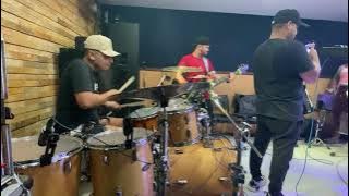 WALLAS ARRAIS - VIXE QUE GOSTOSO (JULIETTE) FORRÓ, PISEIRO