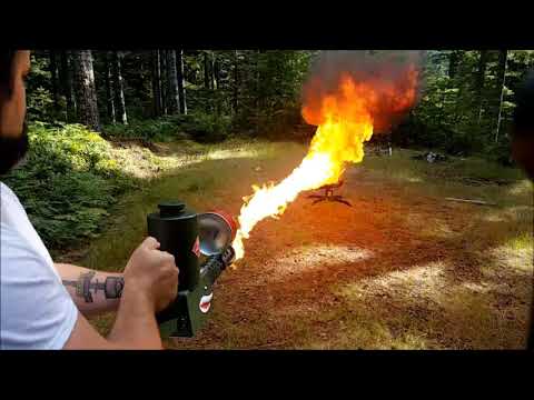 XM42 Lite Flamethrower test by Jens " Rex Nanorum" Hammert