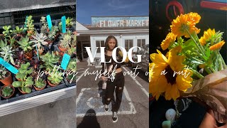 Vlog | How to Get Yourself Out of a Rut + Plant Shopping & Book Haul