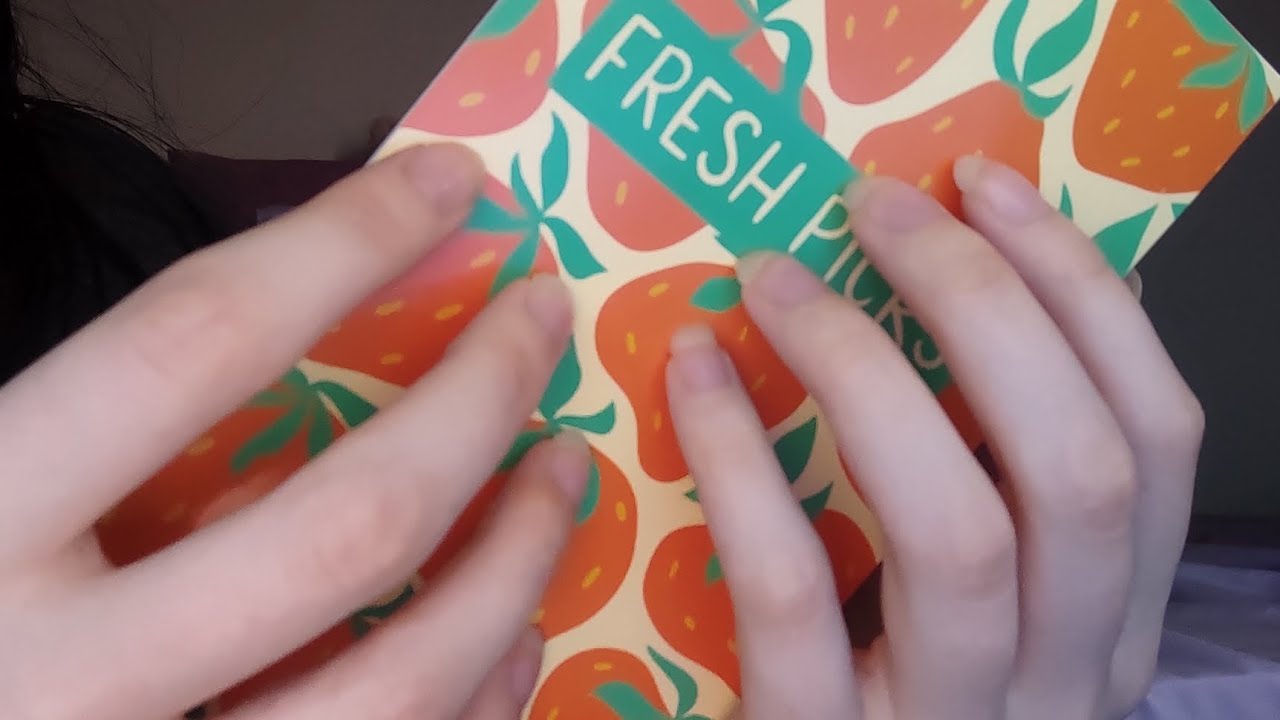 ASMR| Three tingly triggers for relaxation! (Tapping and Scratching) 💕