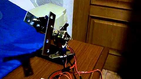 ARDUINO BRAZO ROBOT PRUEBA MOVIMIENTO 3 SERVO MOTORES