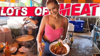 Meat Heaven This Beautiful Bangkok Lady Serves Big Portion Of Meat With Noodle - Thai Street Food