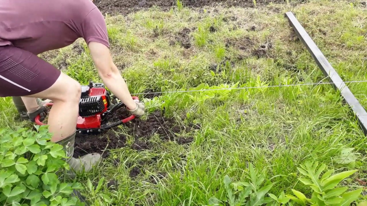 Установка металлических столбов для забора. - YouTube