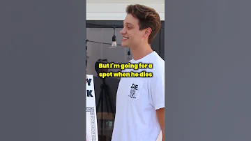 This guy's voice is insane 😯 EA Sports