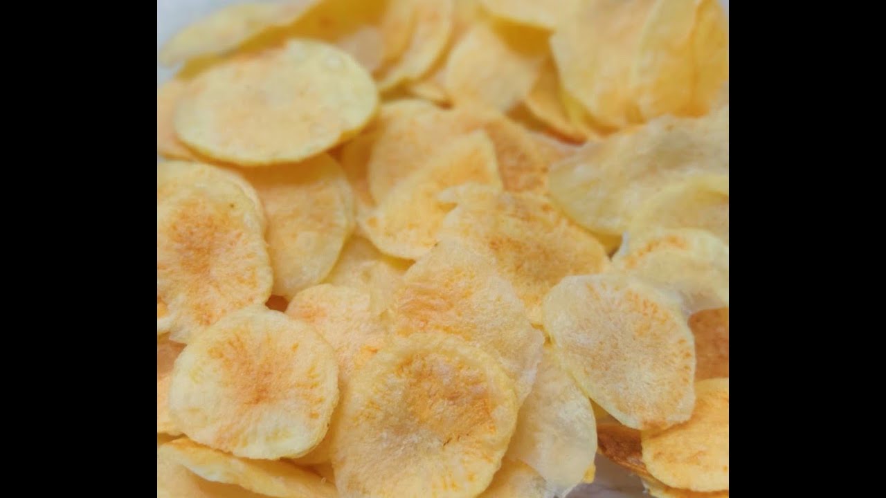 CRISPY POTATO CHIPS IN A MICROWAVE-Make your own Healthy, No Fry,  Potato Chips in Lockdown | Deepali Ohri