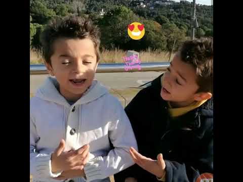 Gemelos cortes en instagram cantando ser feliz ❤💗💓 camera iphone 8 plus apk