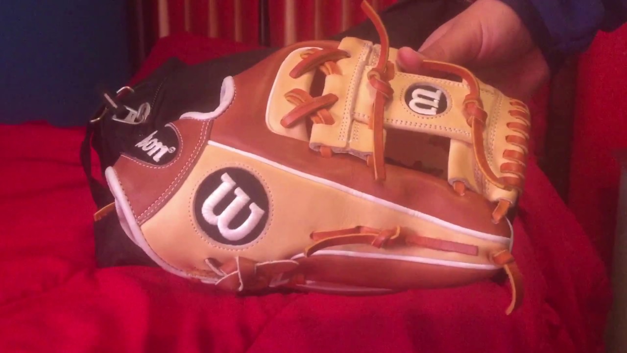 what's in my baseball bag 2017 YouTube