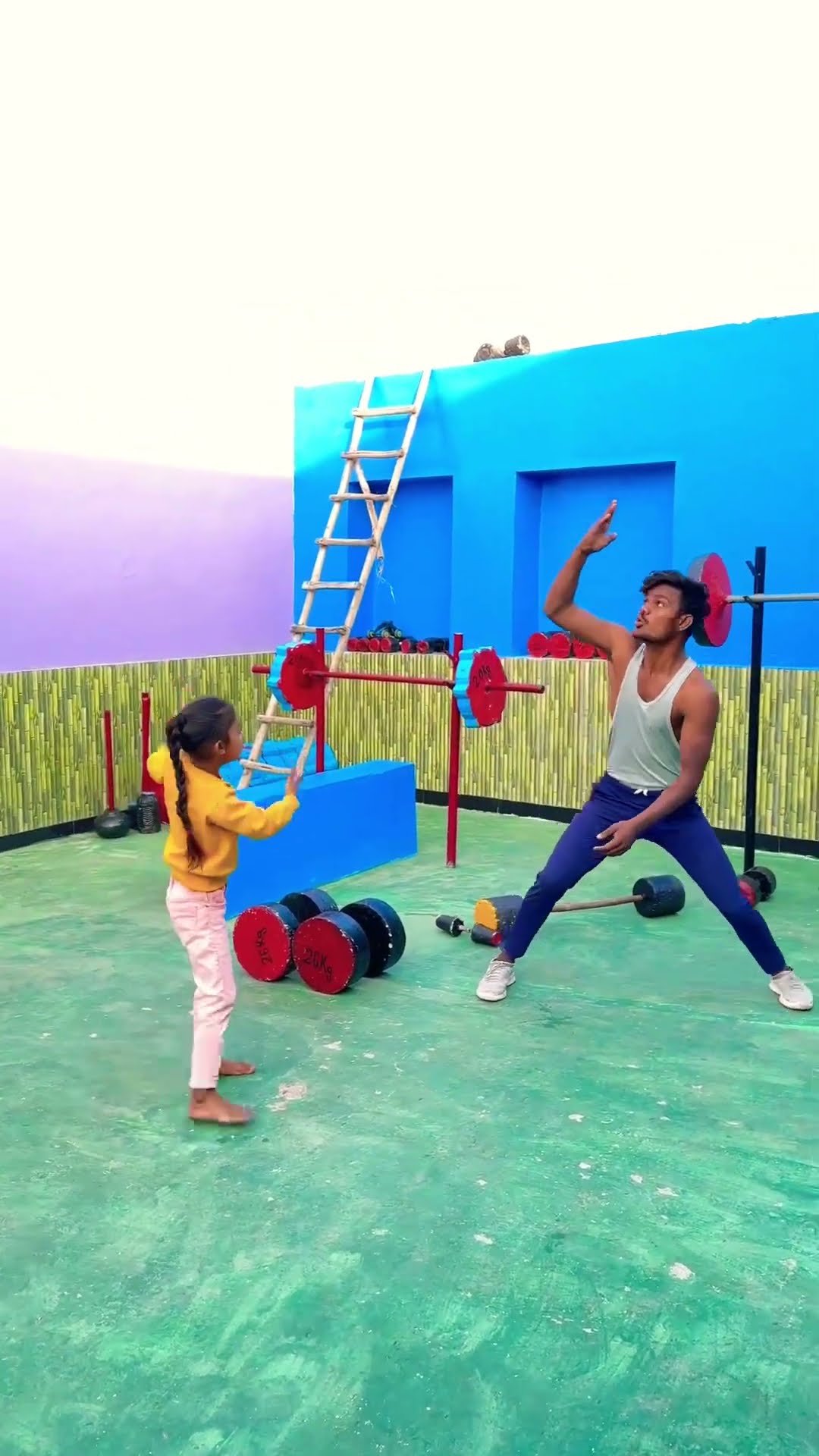Pani ke tank me ??? #shortvideo #funny #funnyvideo