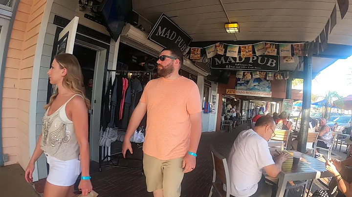 Madeira Beach - Walk through John's Pass Outdoor M...