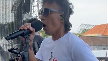 Slank soundcek “ Lap pantai padang galak Bali