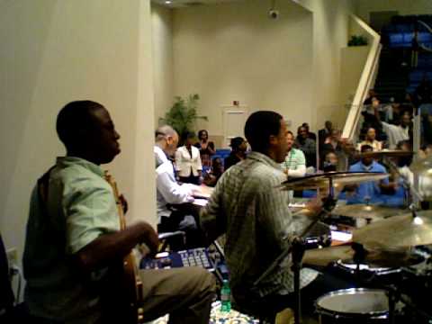 LUGC Spring Concert 2009 - Praise Break - DA BAND