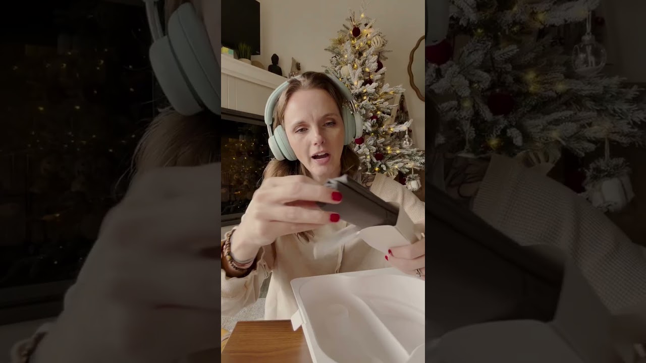 These CMF by Nothing wireless headphones are so comfortable! And they look super cool