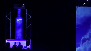Video mapping botella + estructura