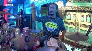 Om.Adella Skater