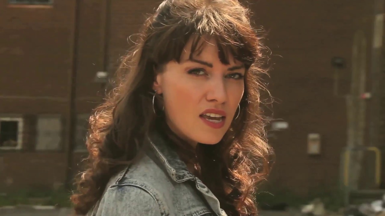 Roxi Drive   Run All Night (Chase This Dream) Sellorekt LA Dreams HD OFFICIAL VIDEO SYNTHWAVE