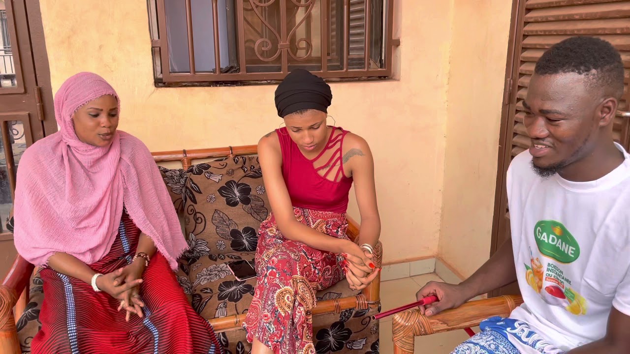 Tou gâte_J’ai décidé de montrer ma copine à ma mère￼