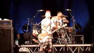 Video thumbnail of "NOFX + Lars Frederiksen (Rancid) - Radio"