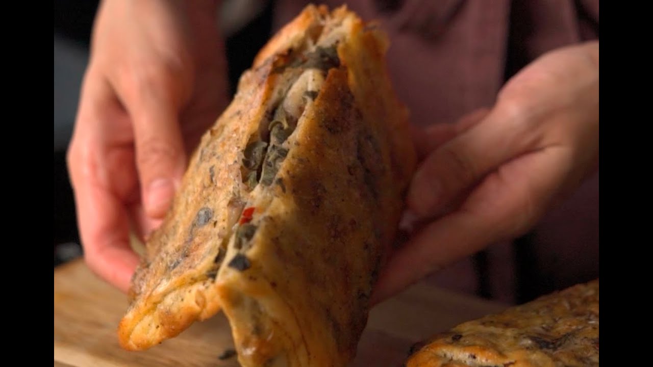 فطاير الزعتر الاخضر الفلسطيني